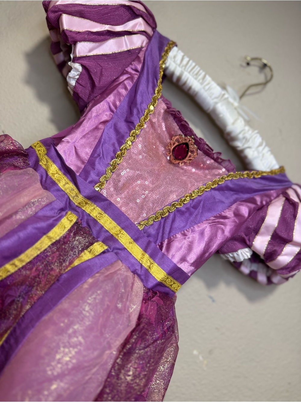 Disney store rampuzel  costume dress